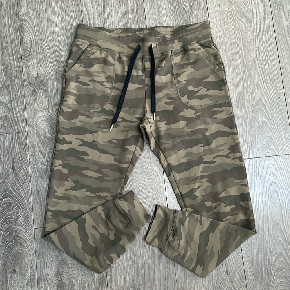 Zyia Camo Joggers Gym Casual Pockets High Rise Green Brown pants size L